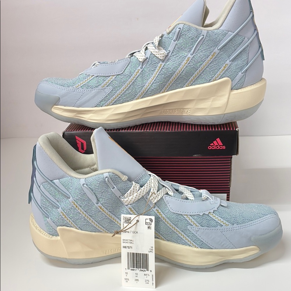NWT Adidas Dame 7 Sneakers